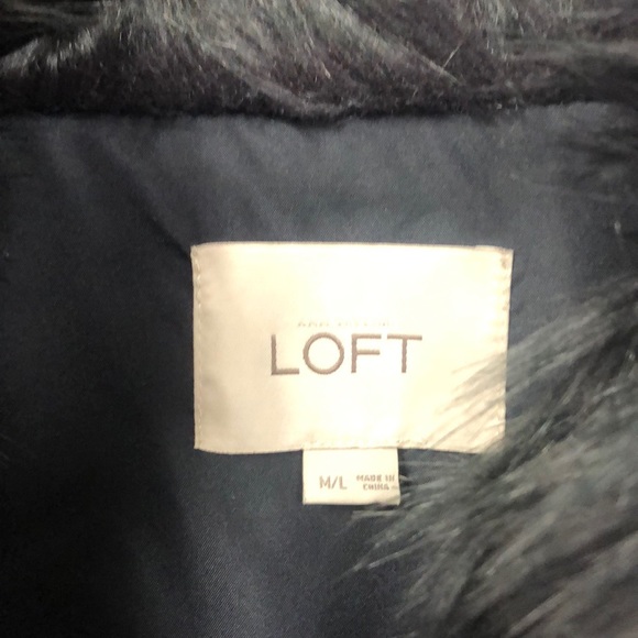 LOFT FAUX FUR VEST M/L - Picture 2 of 4